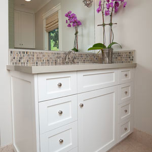 A Modern Craftsman: Guest Bathroom