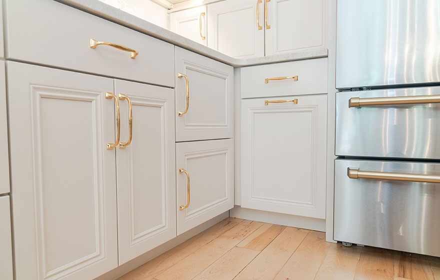 The detail design of the Ponderosa is perfect for a painted project, giving an elevated look without straying too far from a shaker overall look.