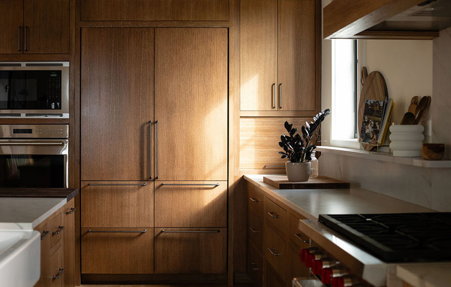 Rift White Oak Veneer Cabinet Doors elevate this beautifully designed space