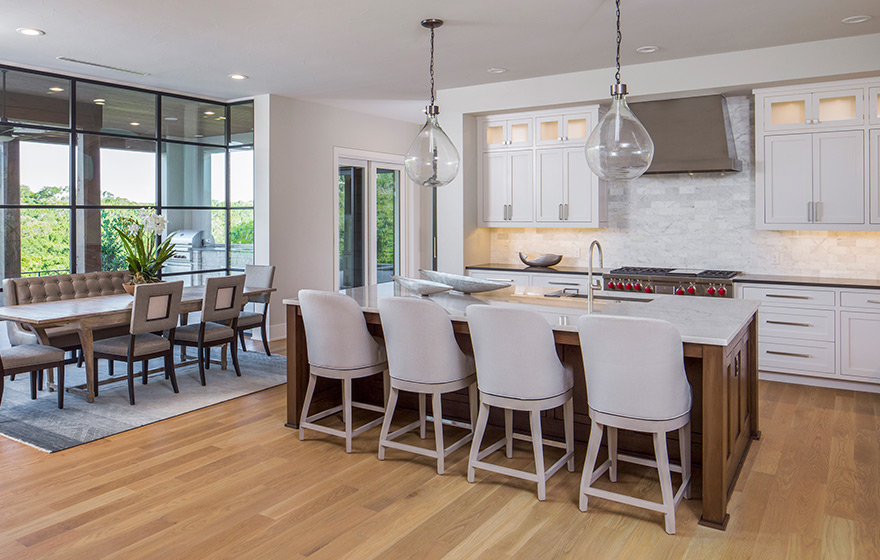 Perfect for entertaining, this Dalton kitchen is anything but simple.