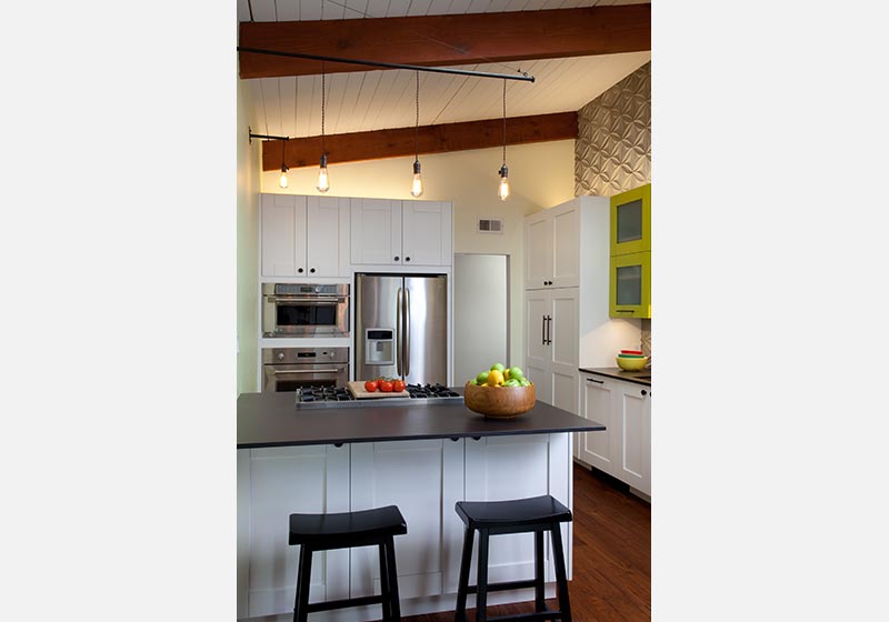 This eye catcher pairs Red Oak with paint to give detail up close.