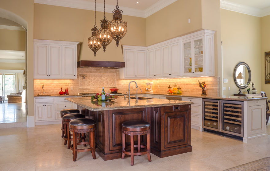 This beautiful space is accented with the details of the Tuscany 3/4" (590) Door.