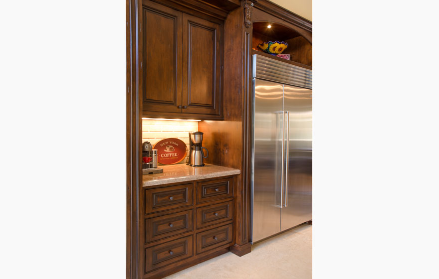 This beautiful space is accented with the details of the Tuscany 3/4" (590) Door.