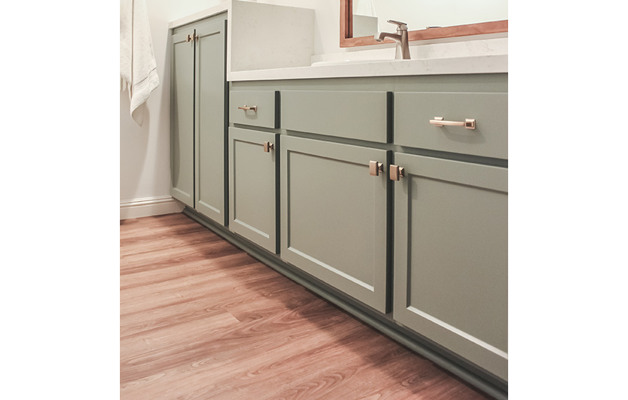 Green Supermatte is a highly durable, fingerprint-resistant Deco-Form material